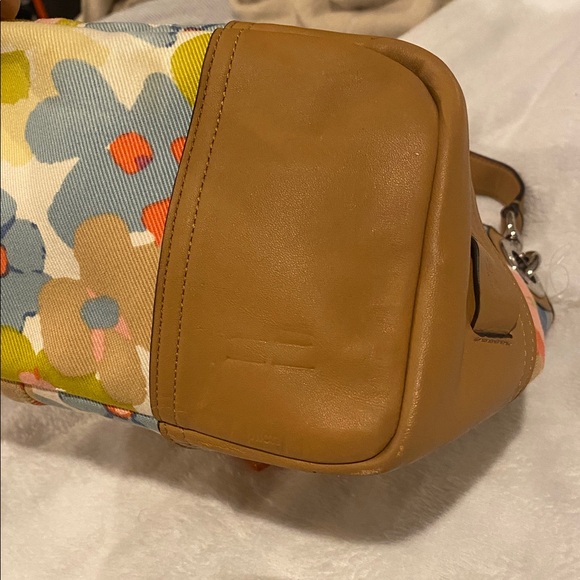 COACH HADLEY FLORAL PRINT DUFFLE - Picture 12 of 14